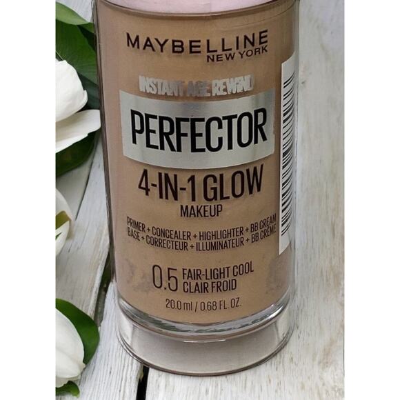 Maybelline Instant Age Rewind Perfector 4-In-1 Glow Makeup 0.5 Fair Light Cool - Picture 2 of 7